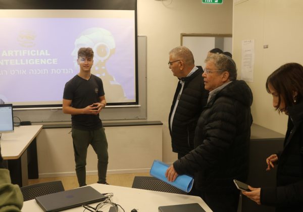 חונכים את בניין ברלוביץ לחדשנות ויזמות במדעים וטכנולוגיה במעמד מנכ”ל אורט מר צבי פלג וראש העיר מר אלי ברדה.